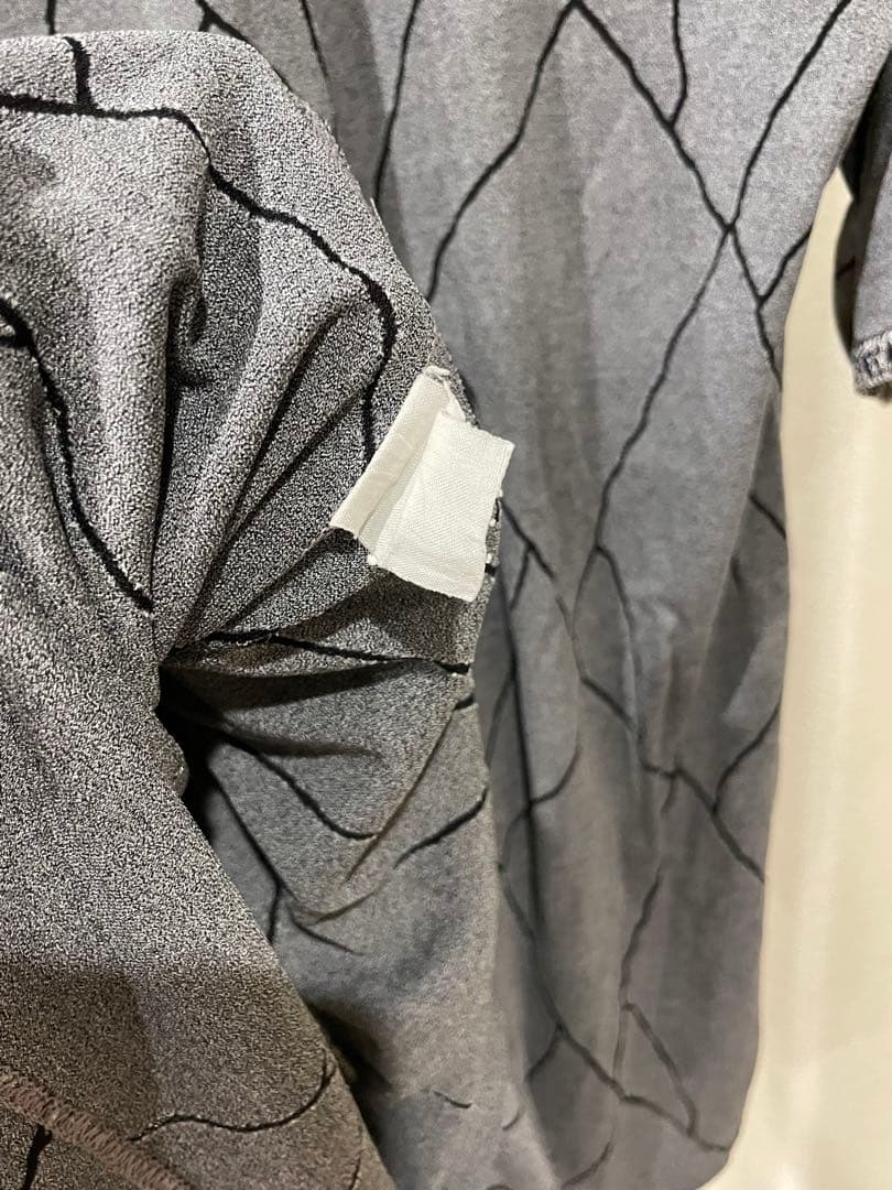 くみみ　FENDI Tシャツ