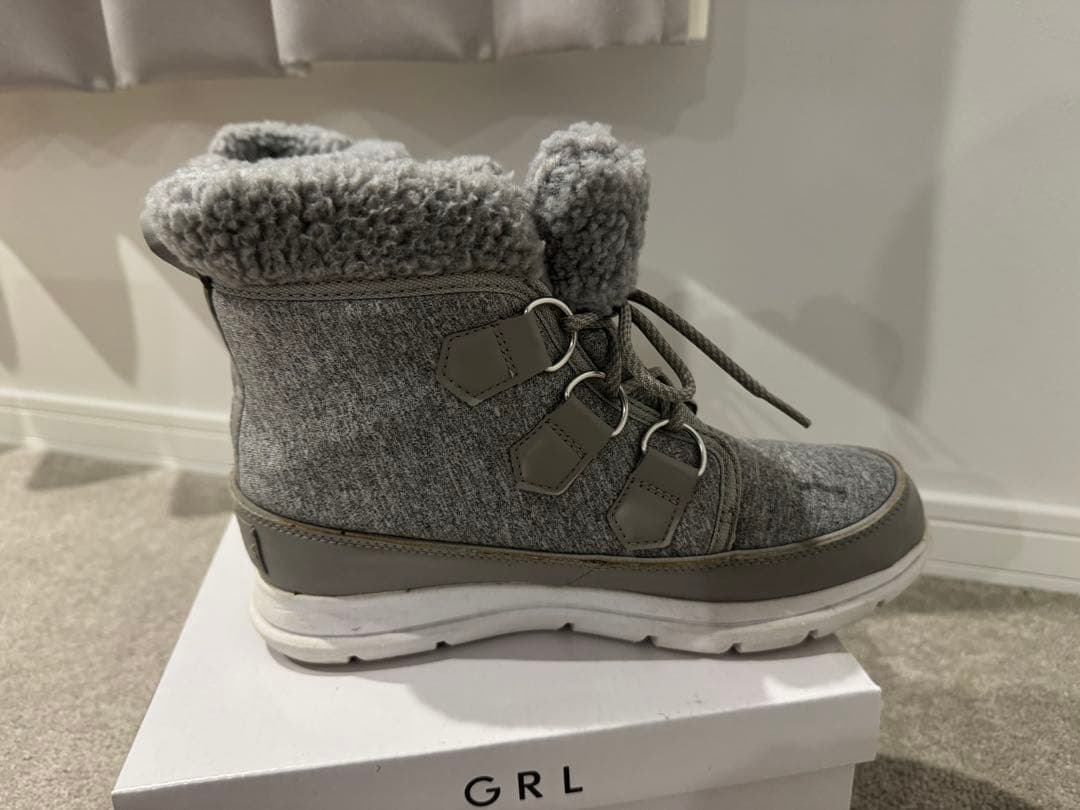 SOREL グレー 冬用ブーツ