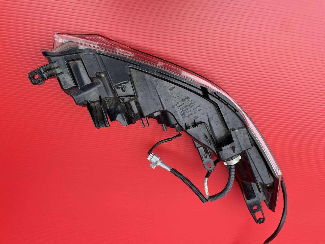 前期 C27 セレナ 左ウィンカー 212-23719 LED 日産 純正