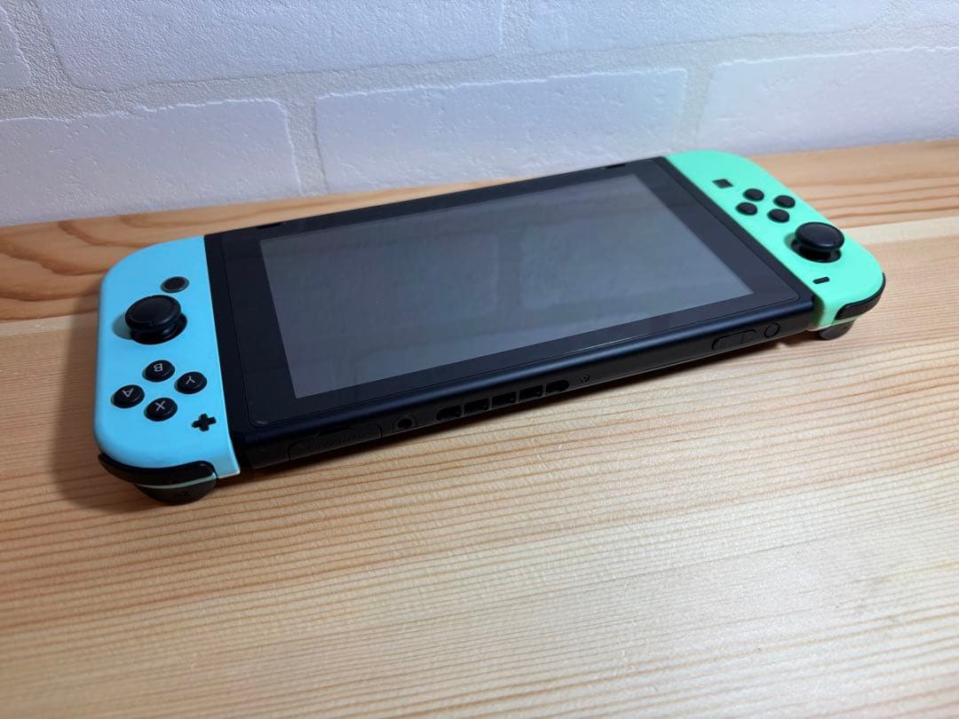 美品　Nintendo Switch どうぶつの森　本体、ジョイコンのみ
