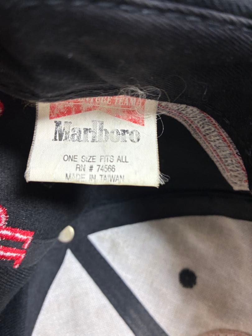 Marlboro Adventure Team ベースボールキャップ