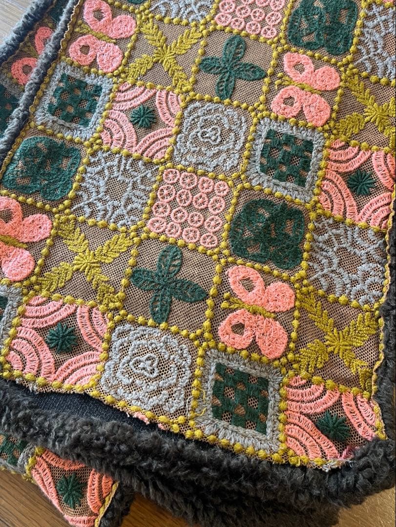 希少 ミナペルホネン forest tile ボアマフラー 刺繍 ヴィンテージ
