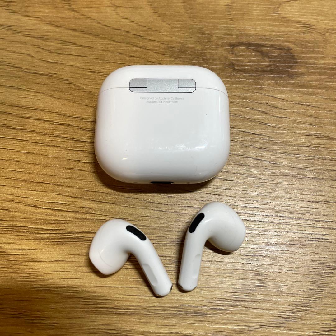 Apple Airpods 第4世代　ANC ノイズキャンセリング付き