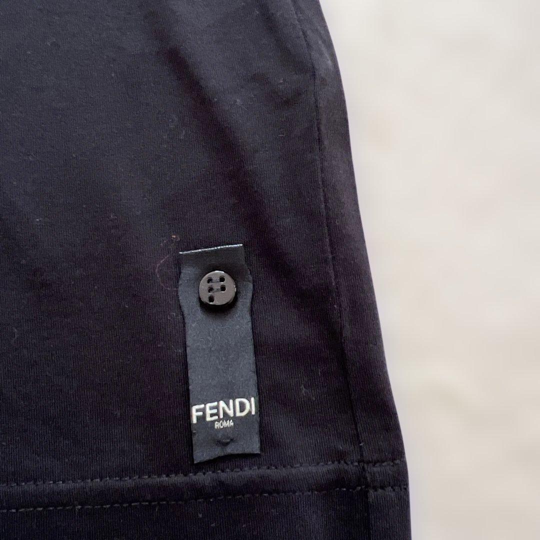 FENDI モックネックTシャツ　首元にFFロゴ ブラック