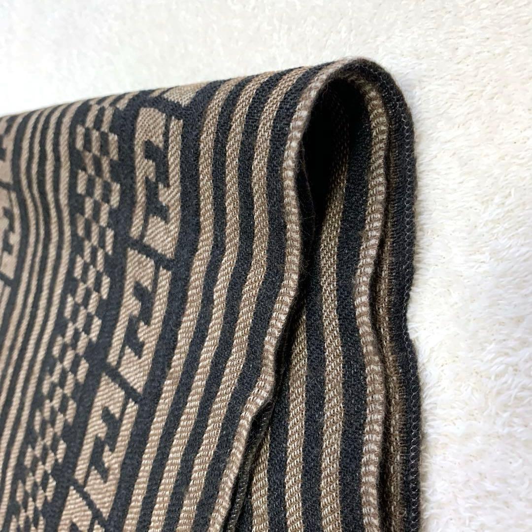 FENDI フェンディ　ウールマフラー　ズッカ柄　黒茶　男女兼用