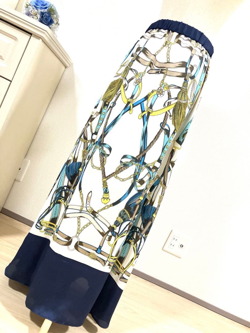 未使用タグ付き　25SS 完売　ロングスカート　グレースコンチネンタル　フレア