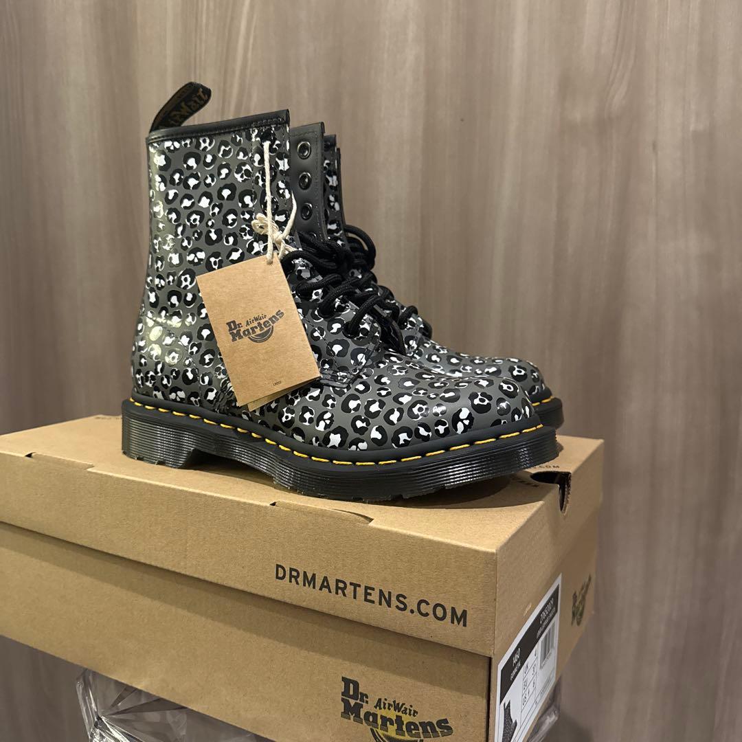 新品　未使用　Dr. Martens ブーツ　UK4
