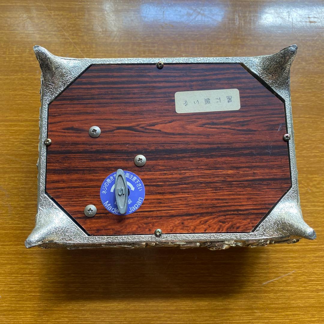 小樽オルゴール堂　アンチモニーBOX 蝶々　オルゴール　宝石箱