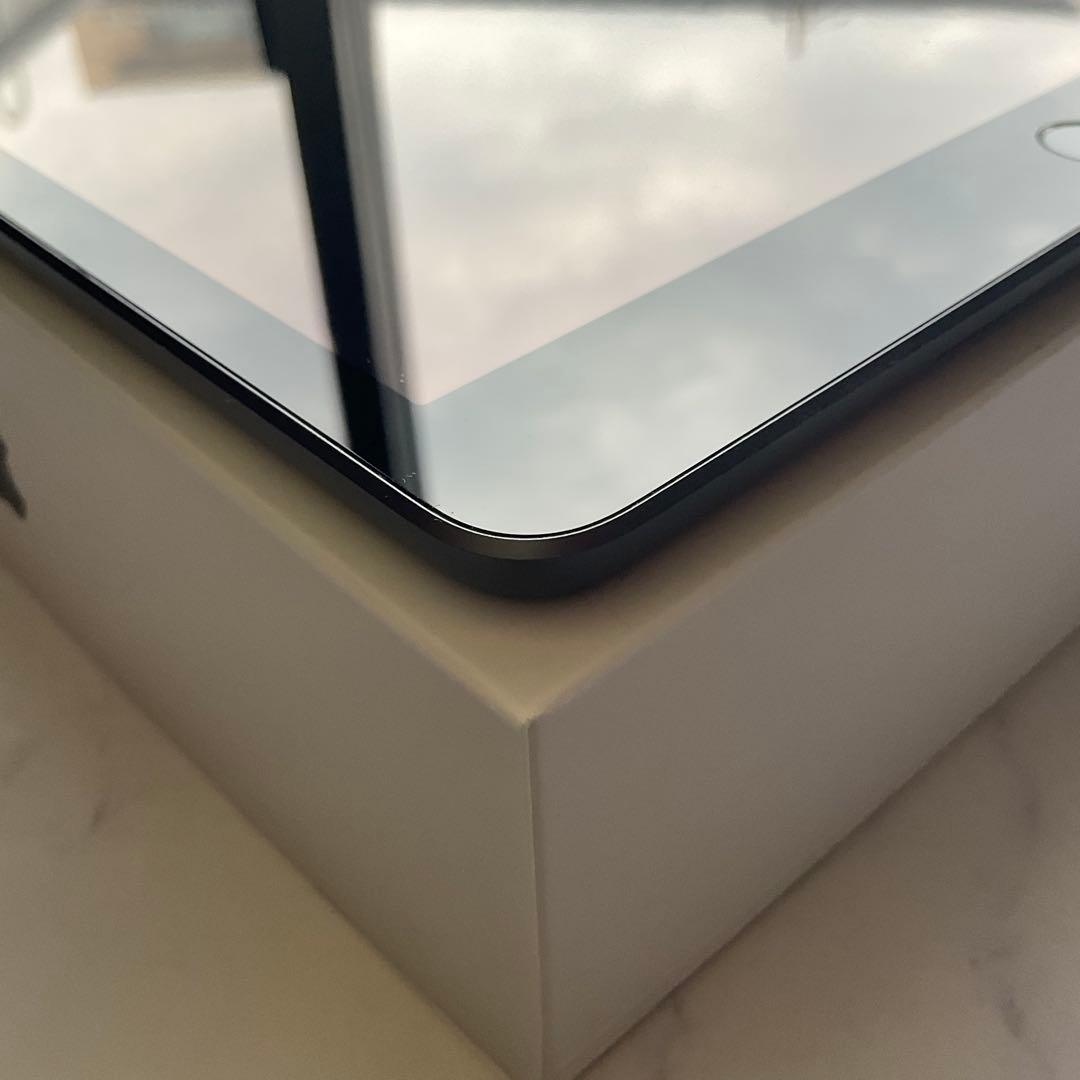【美品】Apple iPad 第7世代 Wi-Fi 32GB