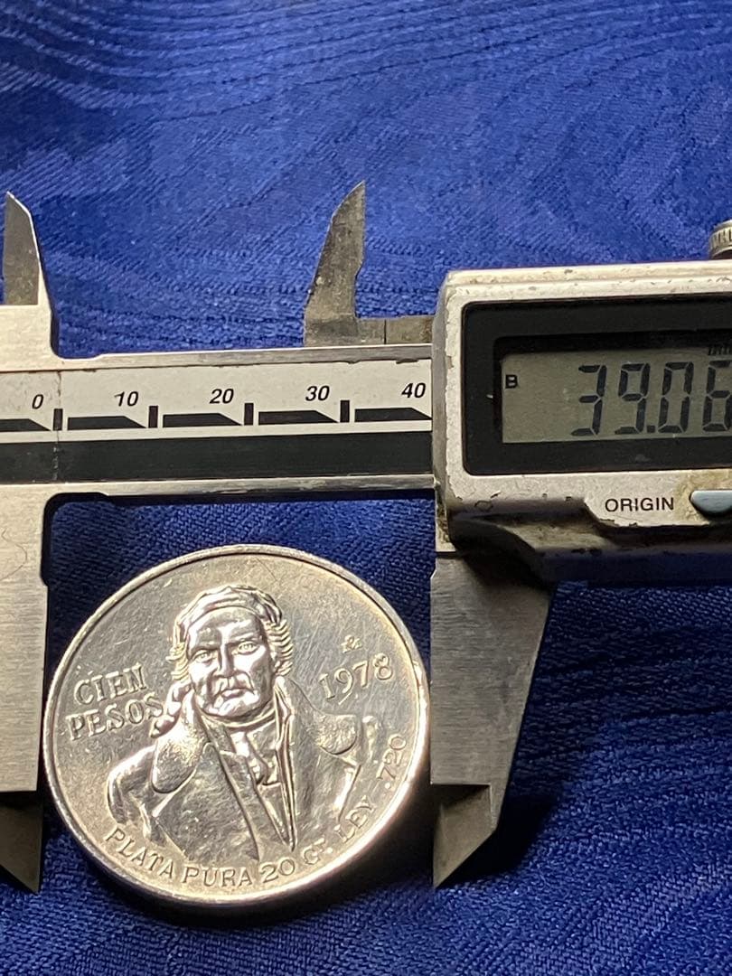 い*み様 メキシコ銀貨　1978年 メキシコ Cien Pesos 硬貨