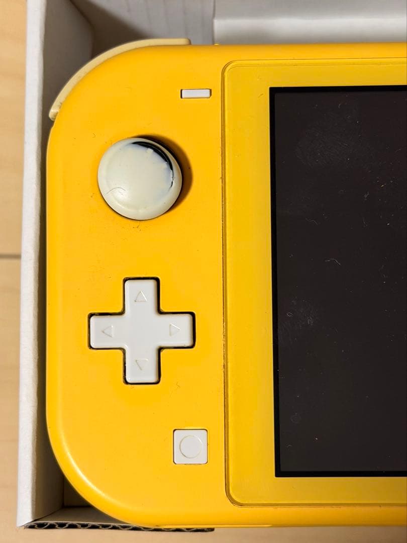 ジャンク　Nintendo Switch Lite イエロー 本体
