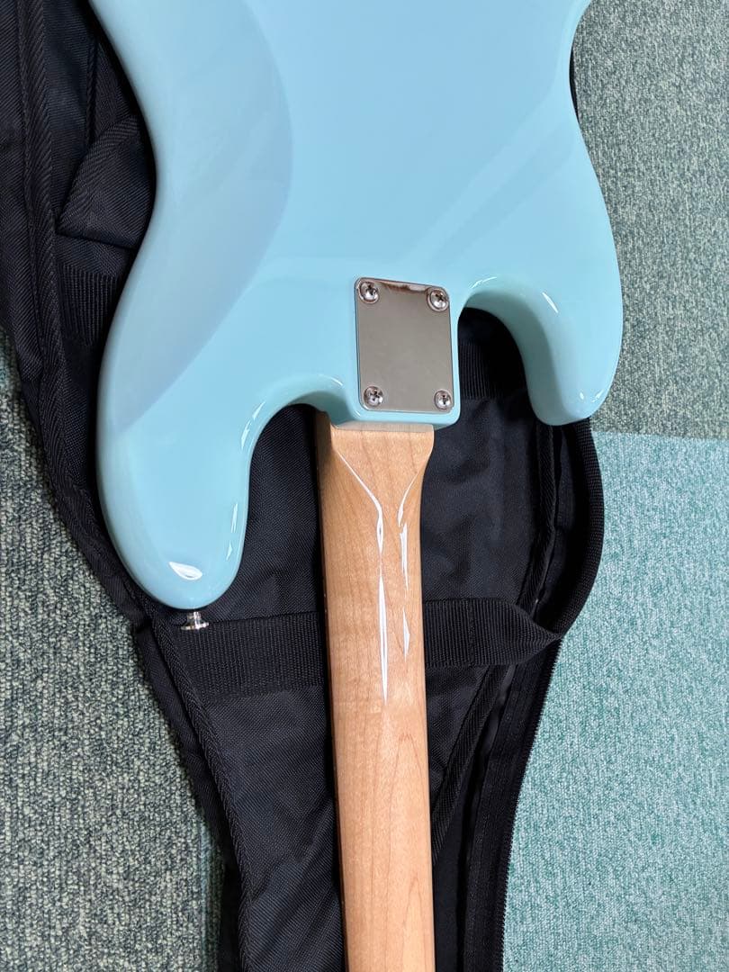 グラスルーツ ベース 美品