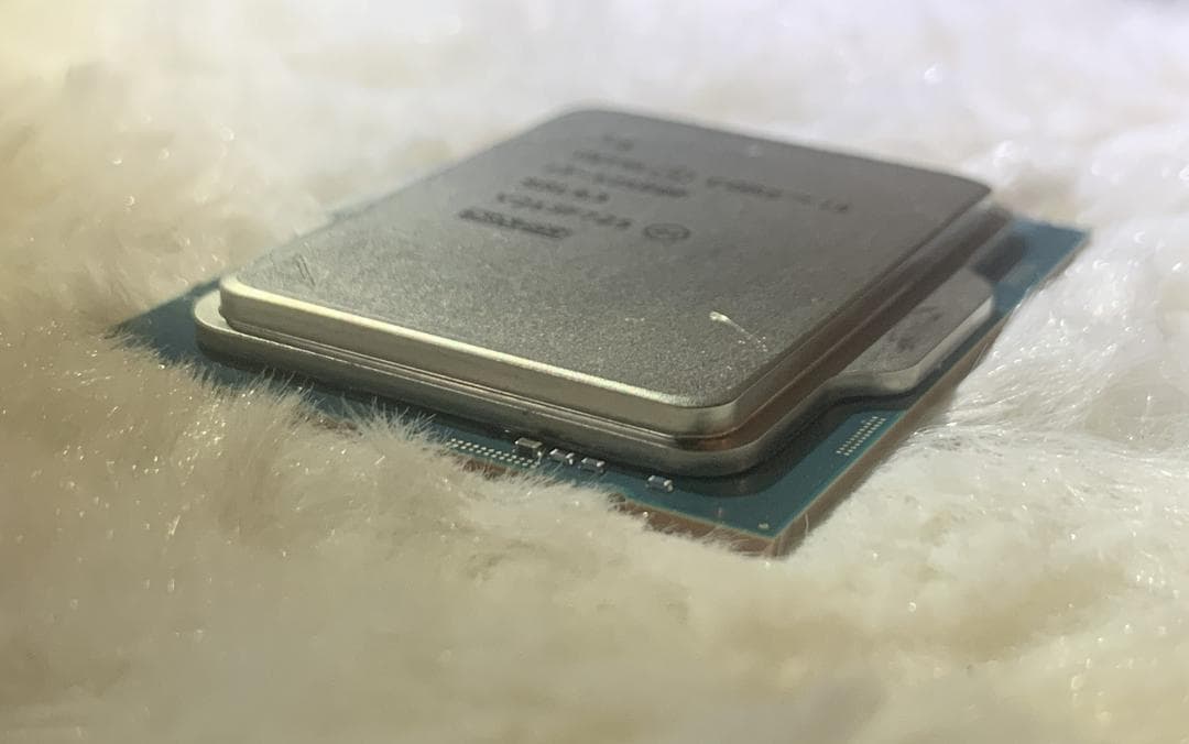 Intel Core i3-12100F 12世代 CPU