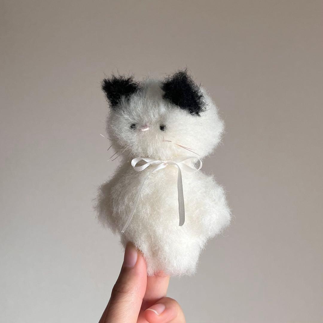黒いみみ　ちいさなネコ　猫　ぬいぐるみ　作家　テディベア　アートドール　310