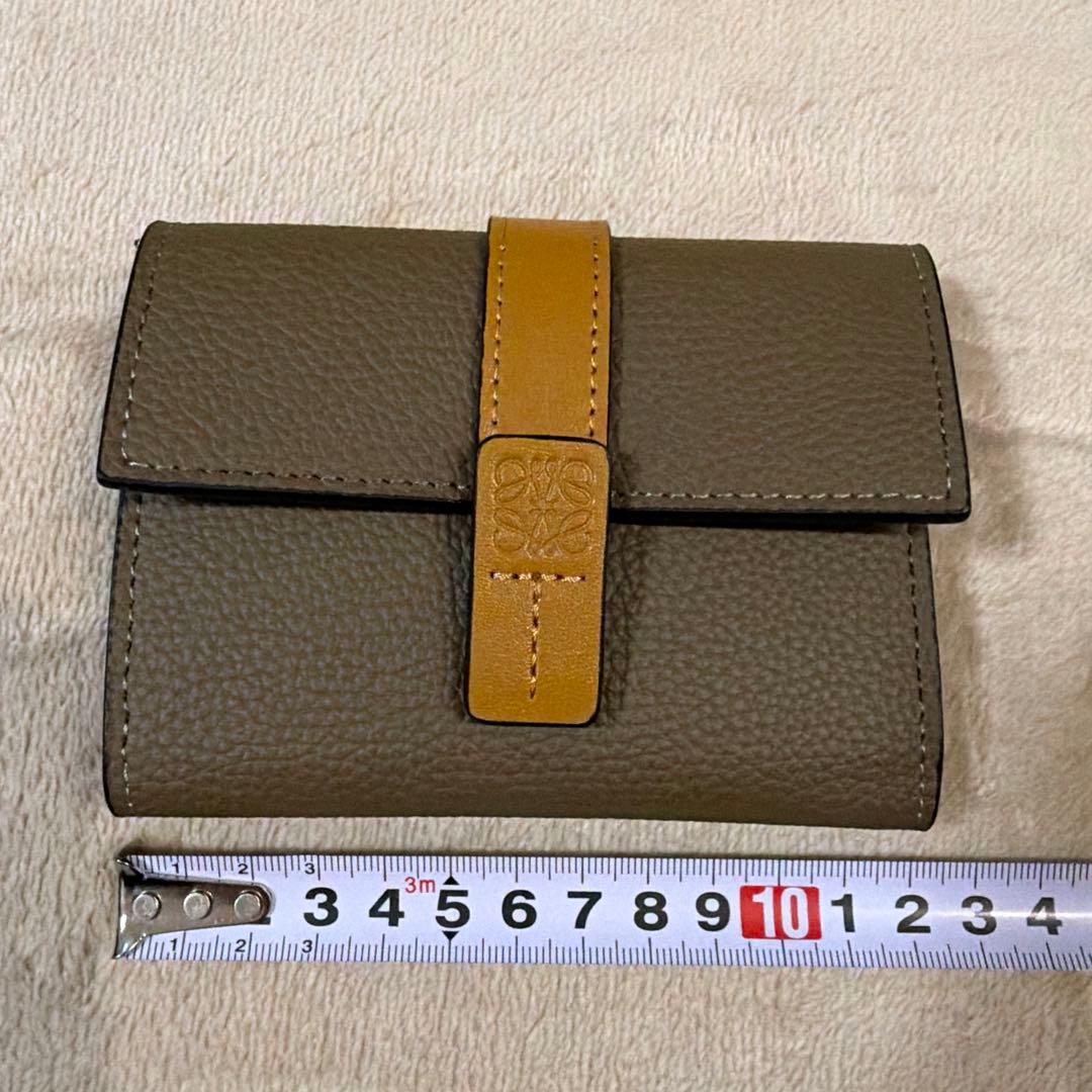 【新品未使用】本革レザー　ブラウン エトュープ　三つ折り財布