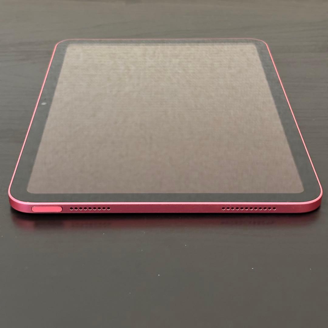 【美品】iPad 第10世代 ピンク 64GB ＋ 桜色マジックキーボード 箱付