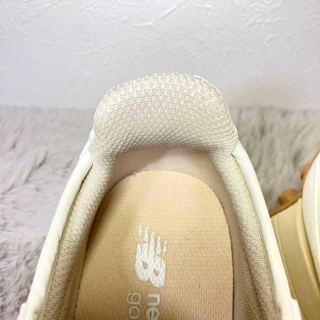 ★極美品★ニューバランス レディース ゴルフシューズ 327 スパイクレス NB