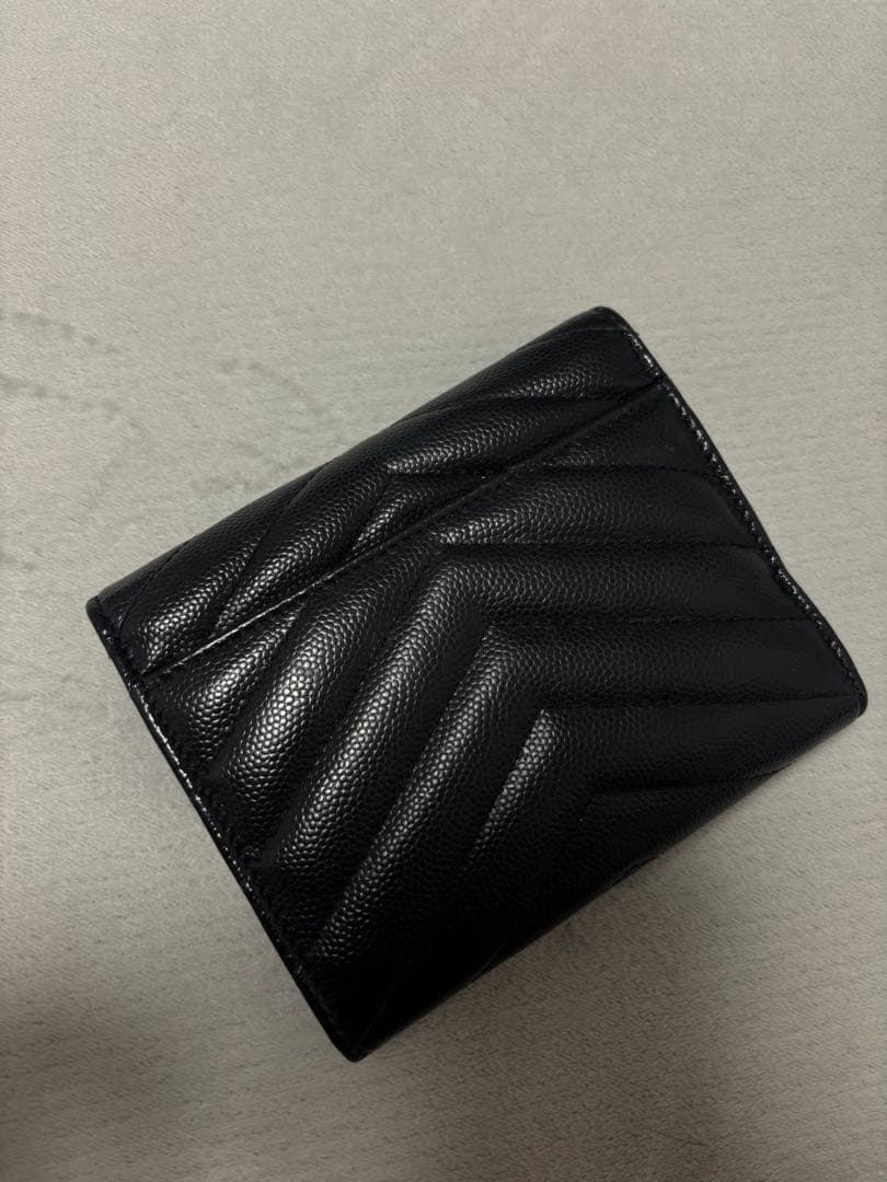 Saint Laurent YSL カサンドラ マルチフォールド ウォレット