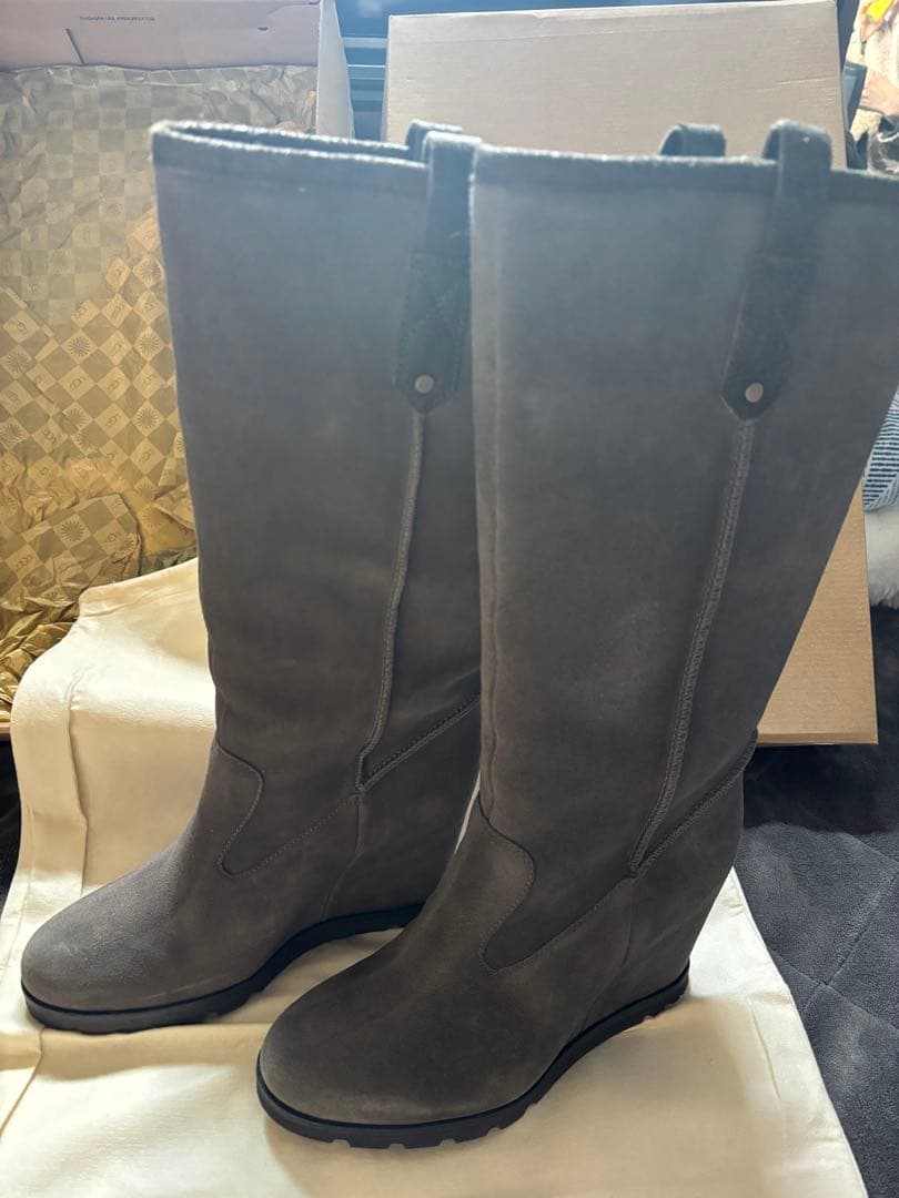 UGG グレー ロングブーツ スエード