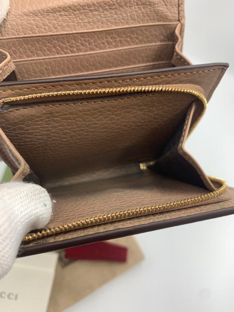 美品　GUCCI グッチ　近年モデル　二つ折り財布　GGマーモント P55