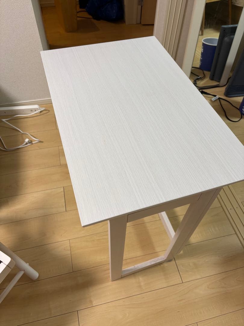 う*耳様 ホワイトデスクとチェアの2点セット