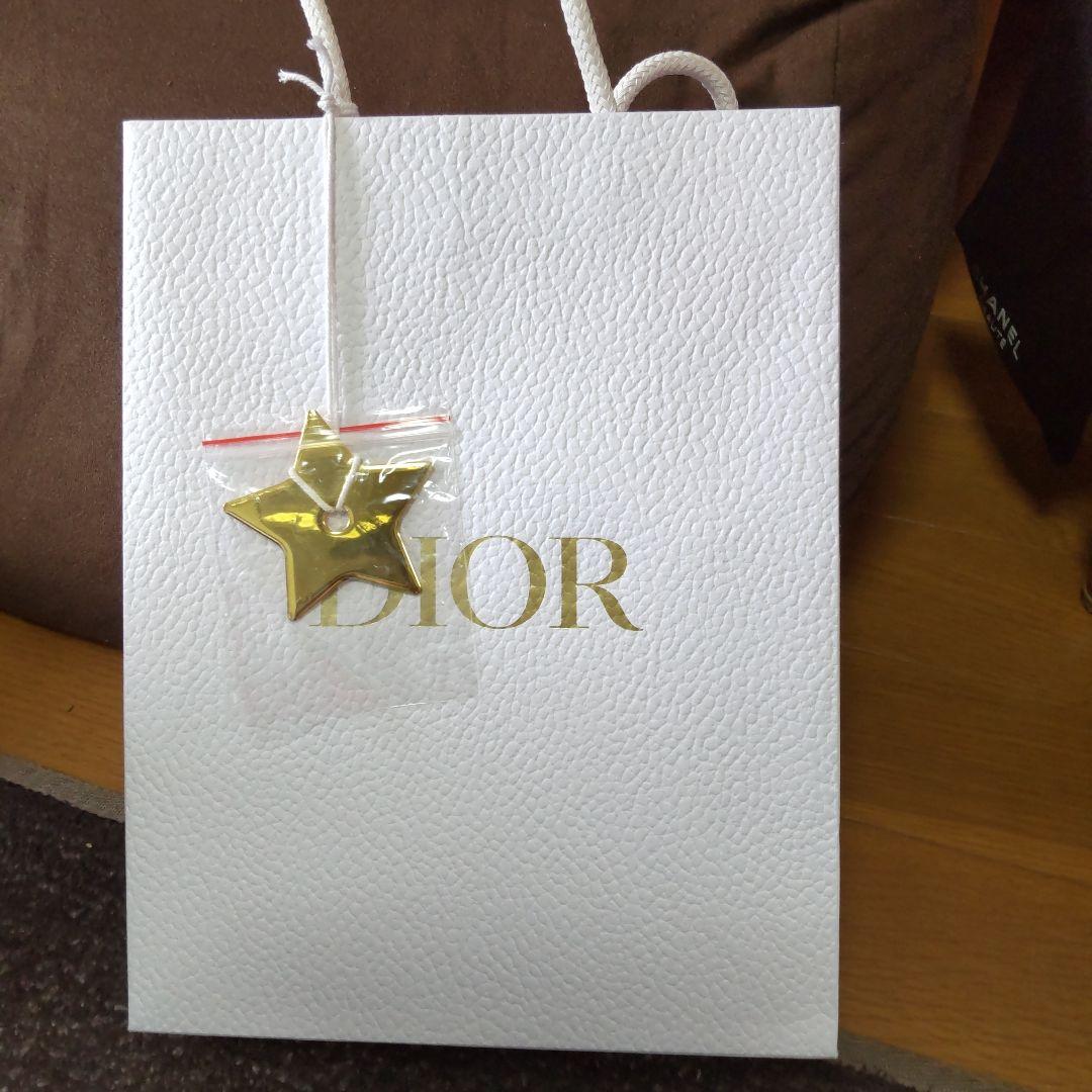 Dior ラムスキン二つ折り財布 ギフトボックス付き
