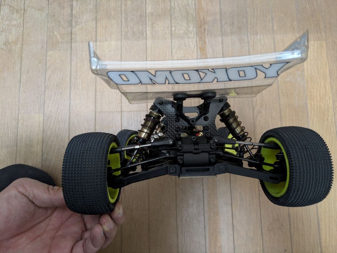 ヨコモ　競技用オフロードバギー　YZ4SF2
