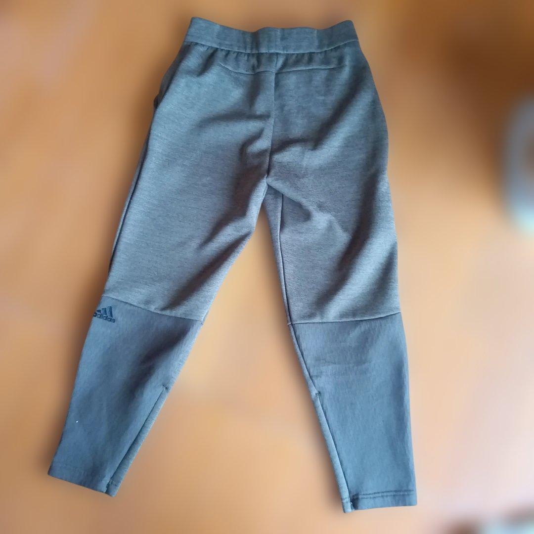 adidas アディダスZ.N.E. セットアップ M カーキグリーン