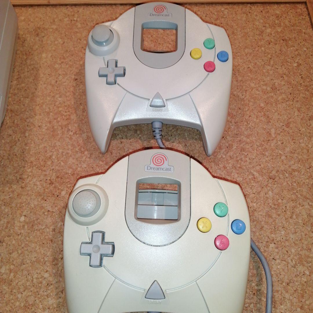 セガ ドリームキャスト 本体 + コントローラー2個+ メモリーカード3個