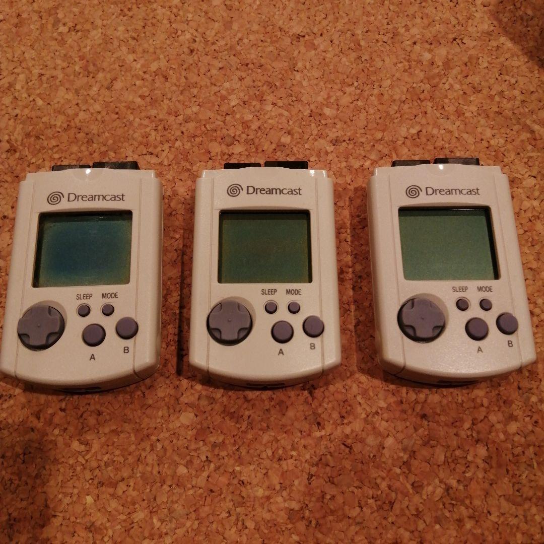 セガ ドリームキャスト 本体 + コントローラー2個+ メモリーカード3個