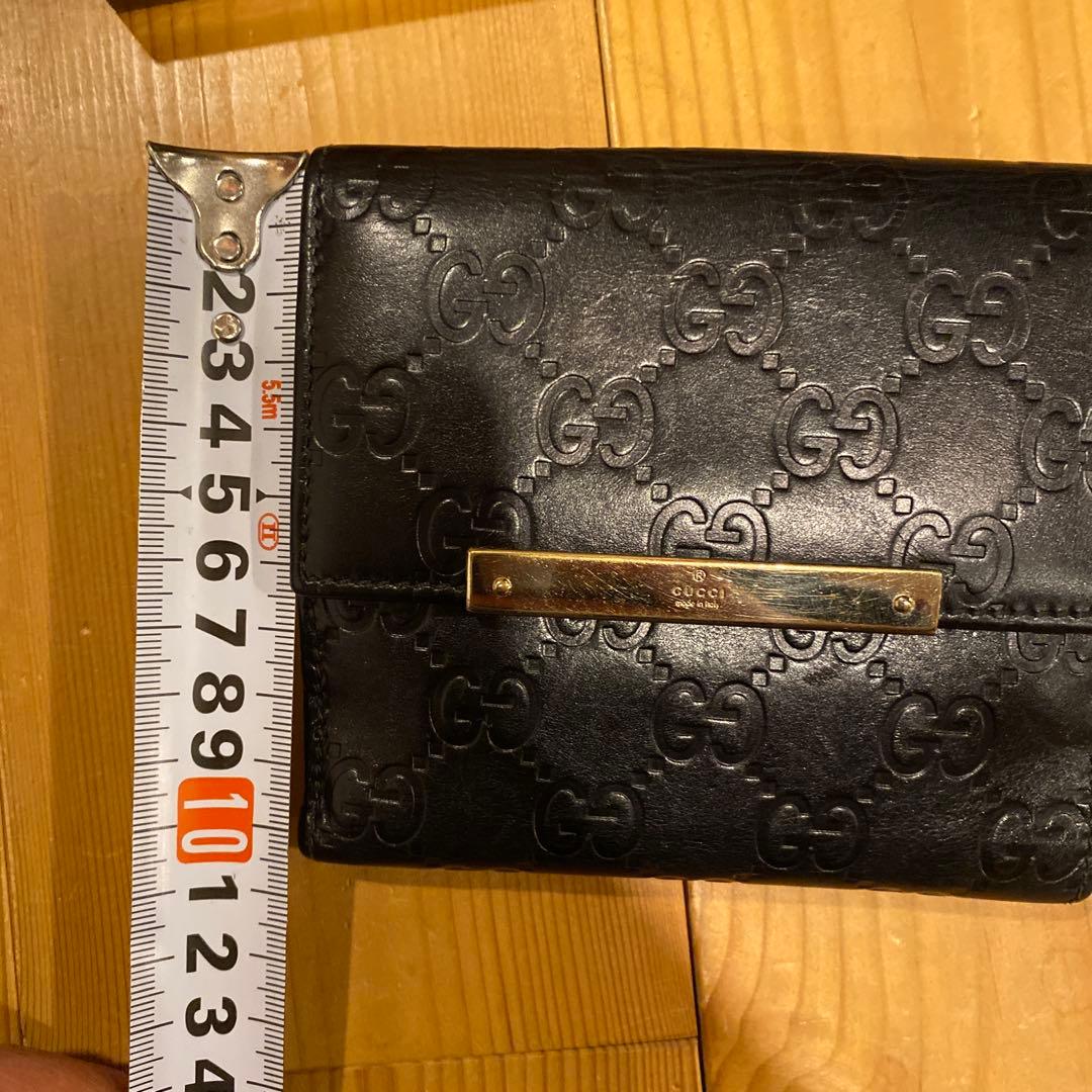 GUCCI ブラック 二つ折り財布 GGパターン　シマ