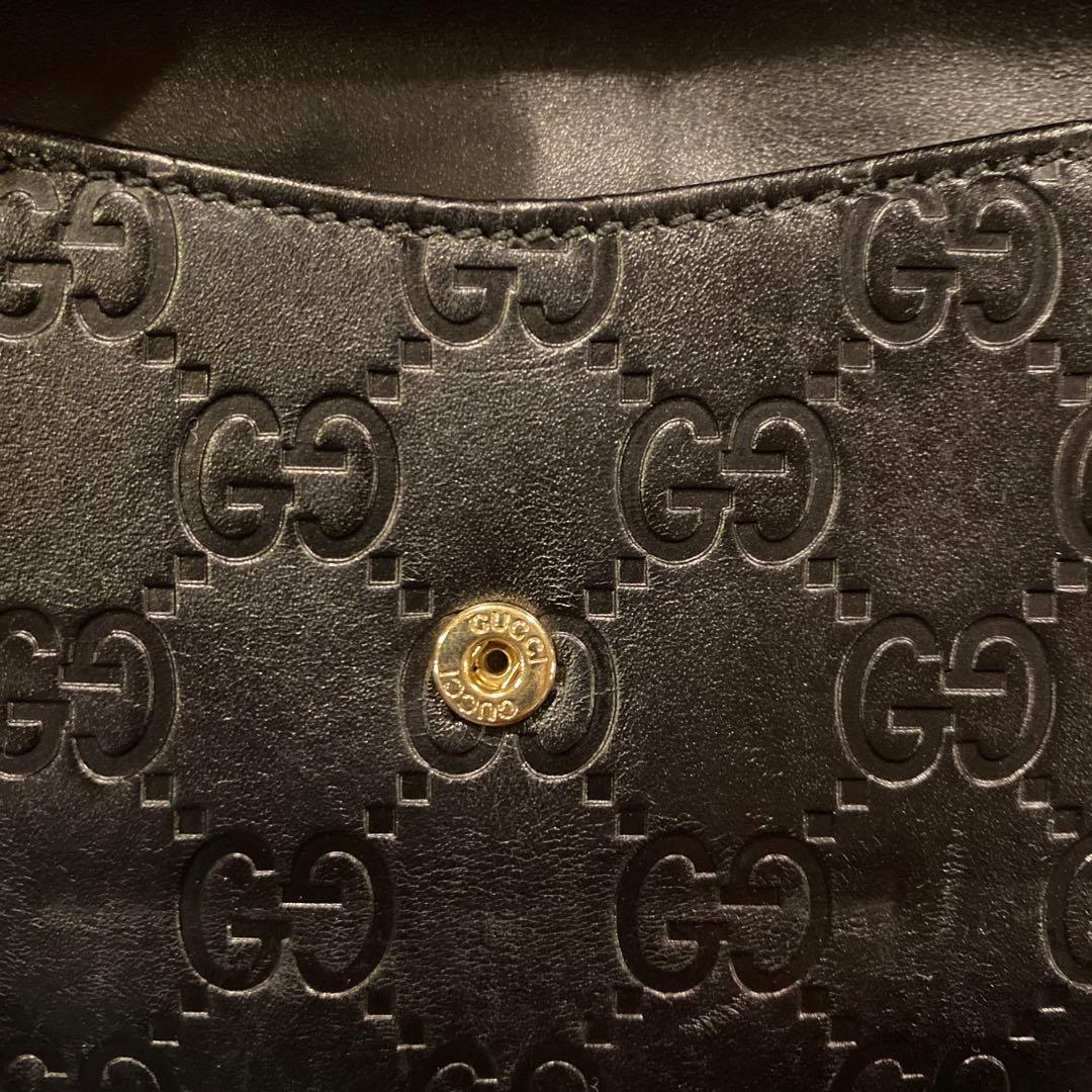 GUCCI ブラック 二つ折り財布 GGパターン　シマ