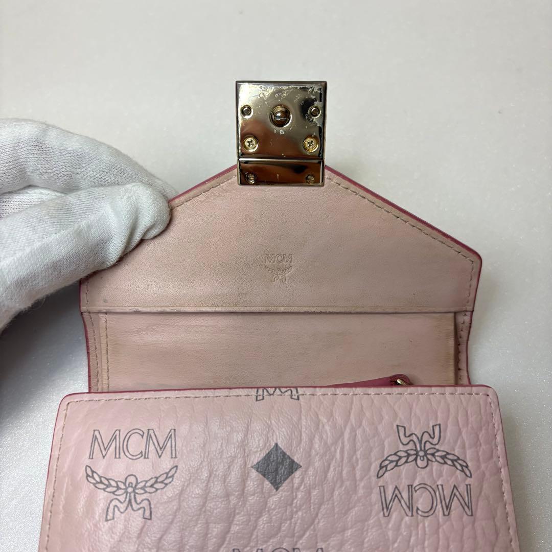 MCM 三つ折財布 ピンク ロゴ モノグラム コンパクト ミニ 金具