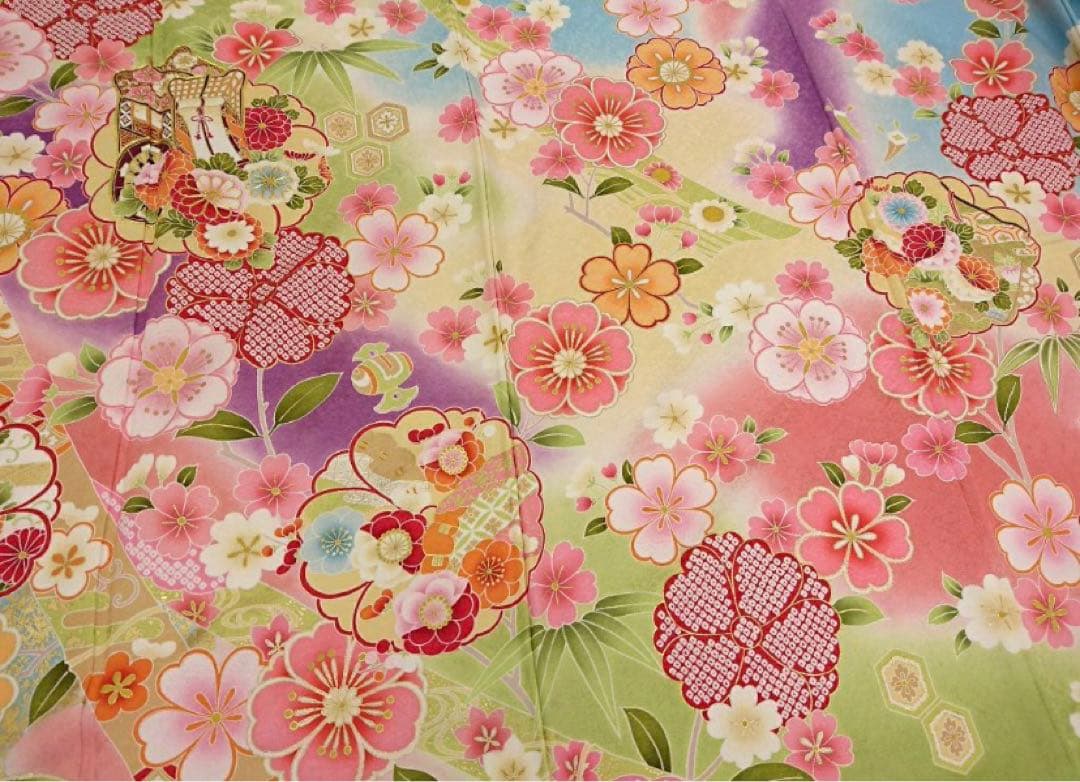 近年柄！美品 豪華 正絹 振袖