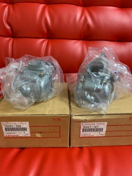 カワサキW1S用新品キャブレター左右　16001-167、16001-168