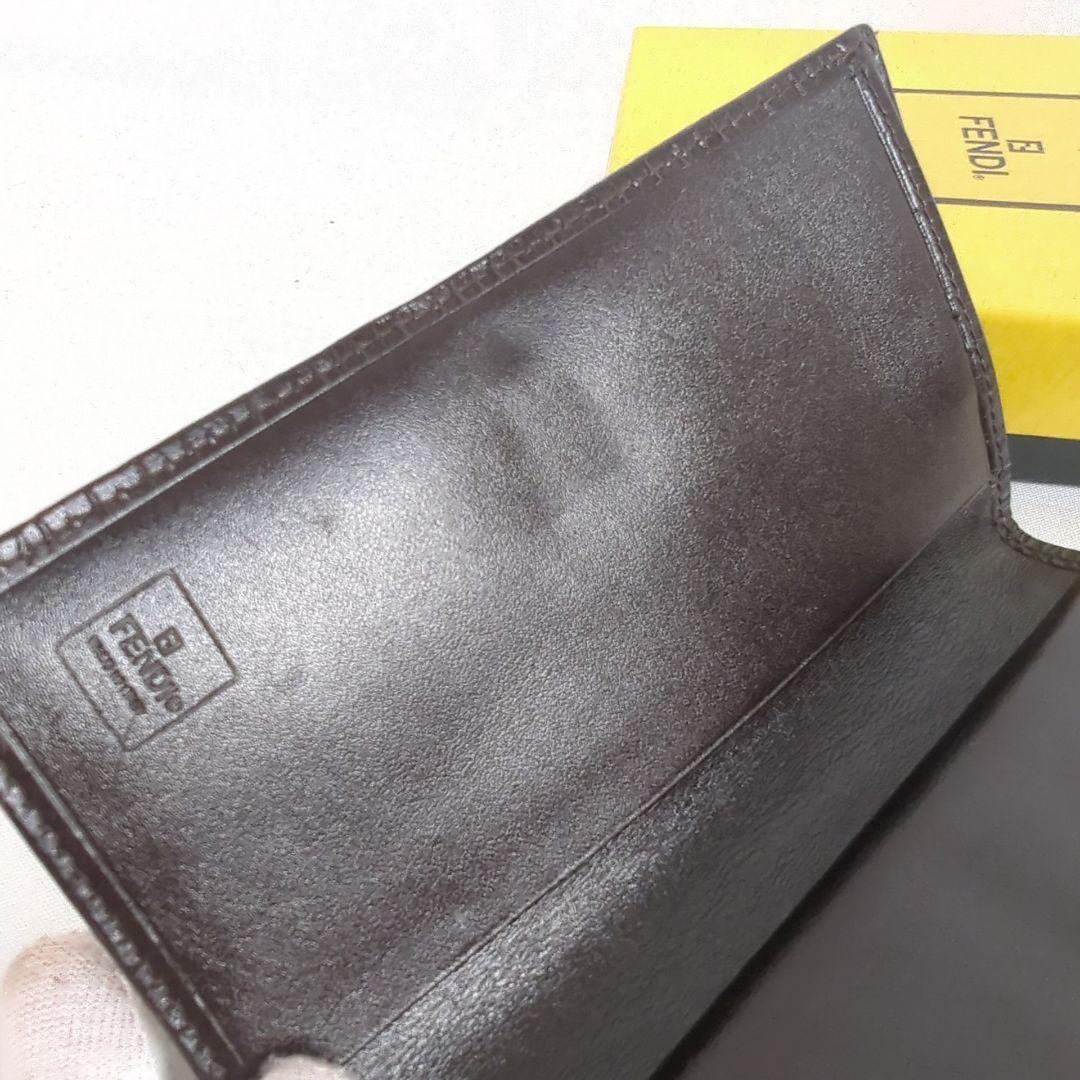 FENDI フェンディ 三つ折り 財布 ズッカ柄 ロゴ コンパクト ウォレット