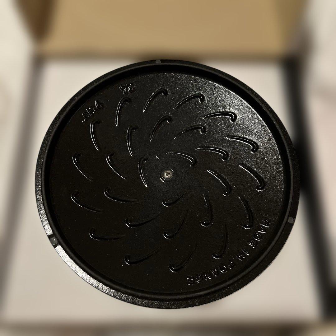 新品 STAUB ブレイザー ソテーパン 24cm スノーフレーク ホワイト