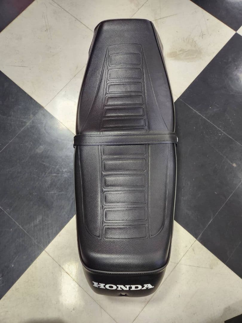 旧CB400Four 新品 ダブルアンコ タックロールシ−ト