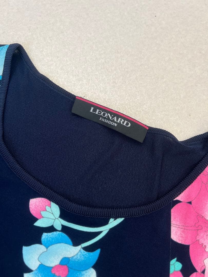 LEONARD　レオナール　花柄　カンカン素材トップス　Tシャツ　ブラウス　42
