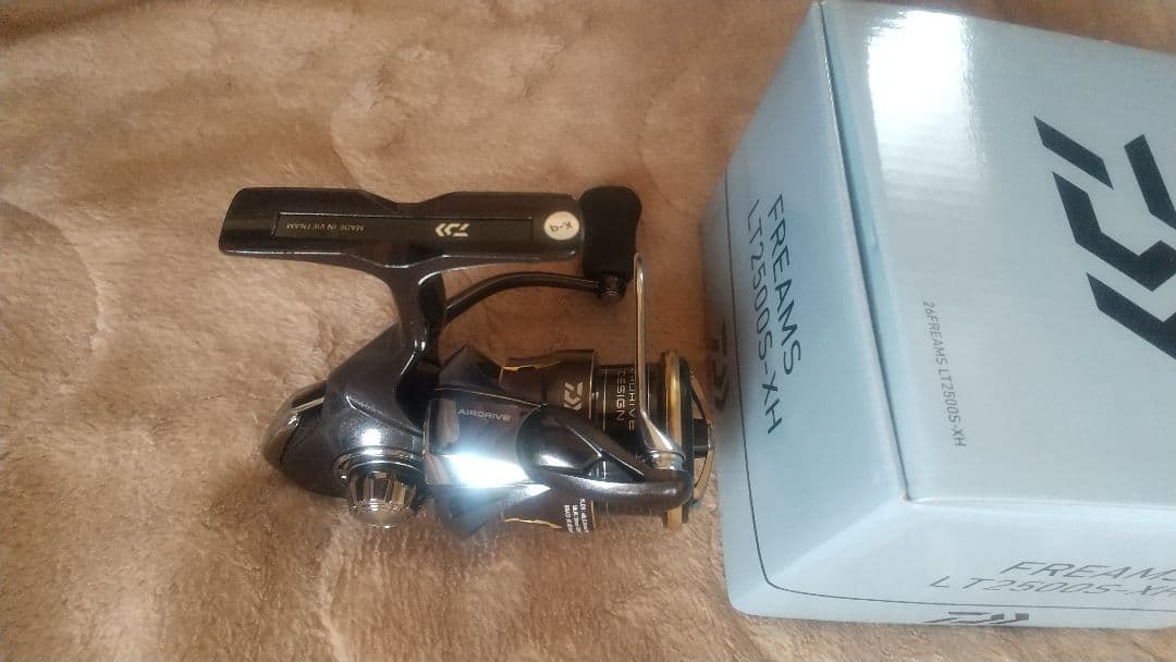 未使用26フリームス LT2500S-XH DAIWA ダイワ リール