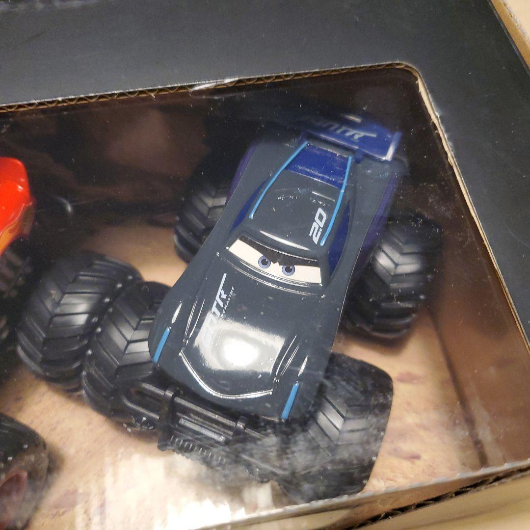 新品 箱有り 4台セット モンスタートラック オフロード マックイーン他 カーズ