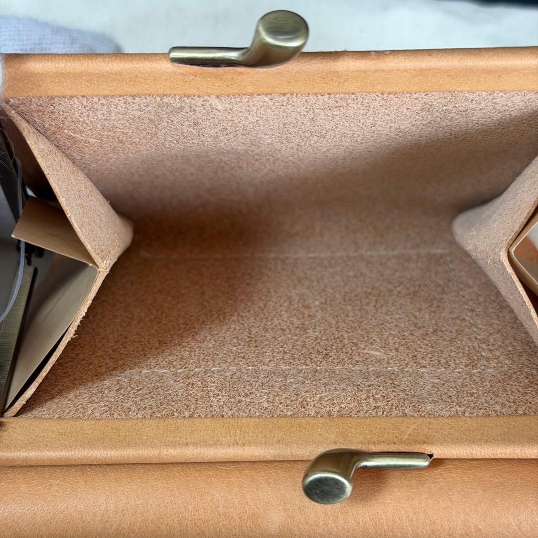 【新品未使用】イルビゾンテ 二つ折り がま口 財布 ヌメ ナチュラル