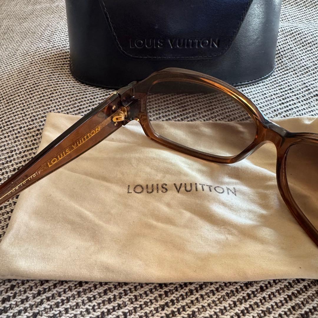 LOUIS VUITTON ブラウン サングラス ケース付き