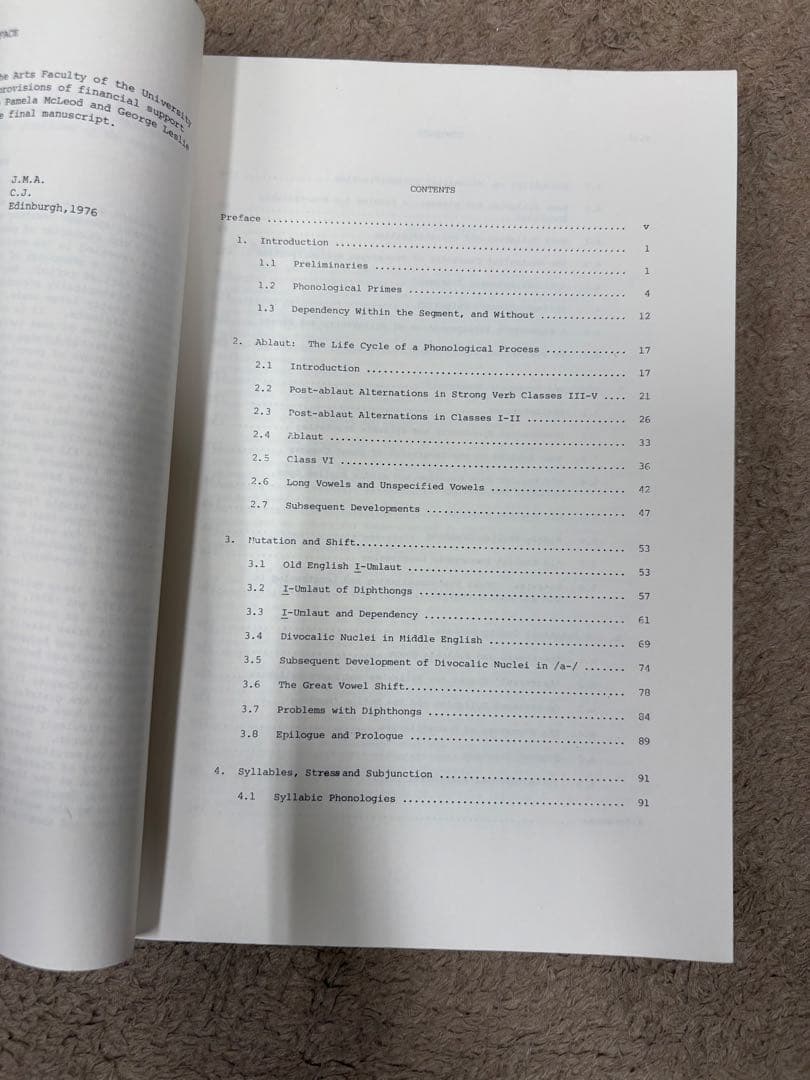 洋書 Phonological Structure and the History