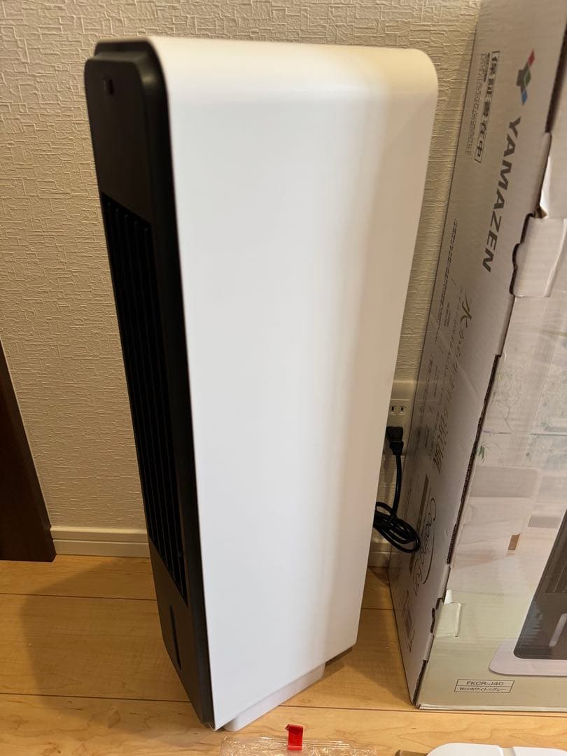 *美品* 山善ヤマゼン 冷風扇 FKCR-J40 {2023年製}