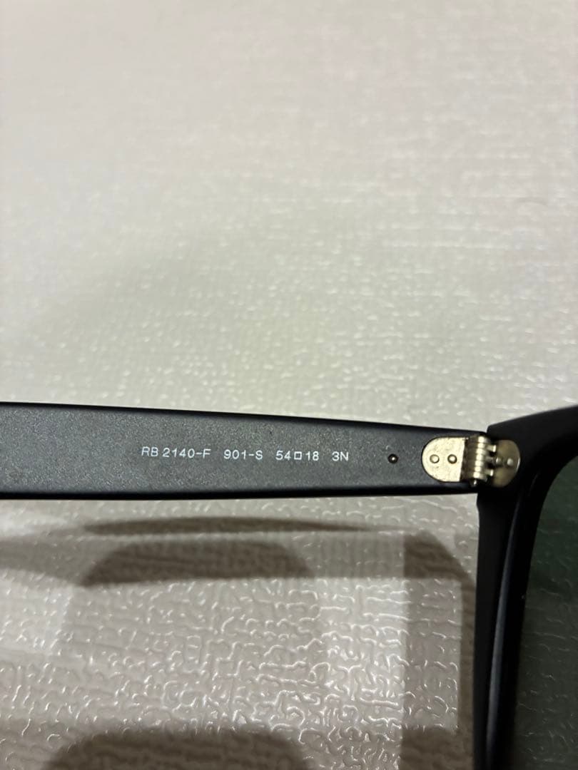 Ray-Ban Wayfarer サングラス マットブラック