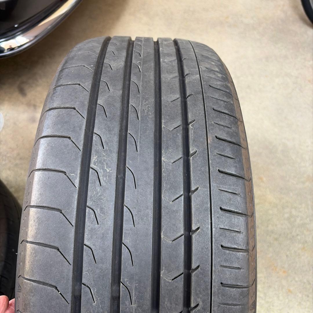 ヨコハマ　2023年製ブルーアースRV03 215/55R17 4本セット送料込
