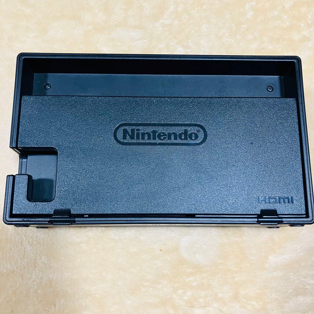 Nintendo Switch 本体 赤と青のJoy-Con