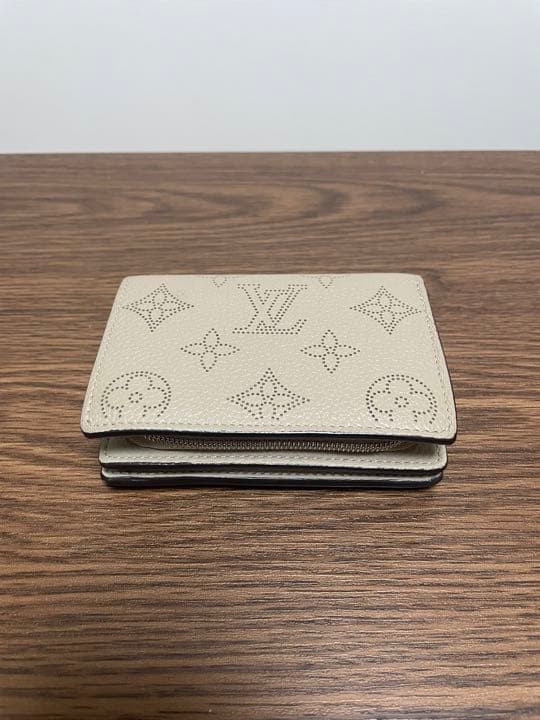 最終値下げ【美品】ルイ ヴィトン ポルトフォイユ クレア マヒナ ガレ ベージュ