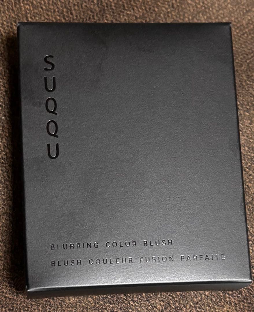 SUQQU ブラーリングカラーブラッシュ　06 透重